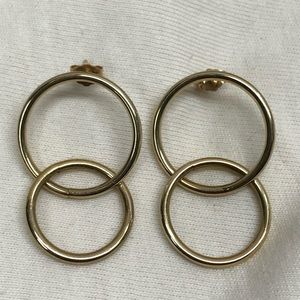 14K Gold Interlocking Hoops